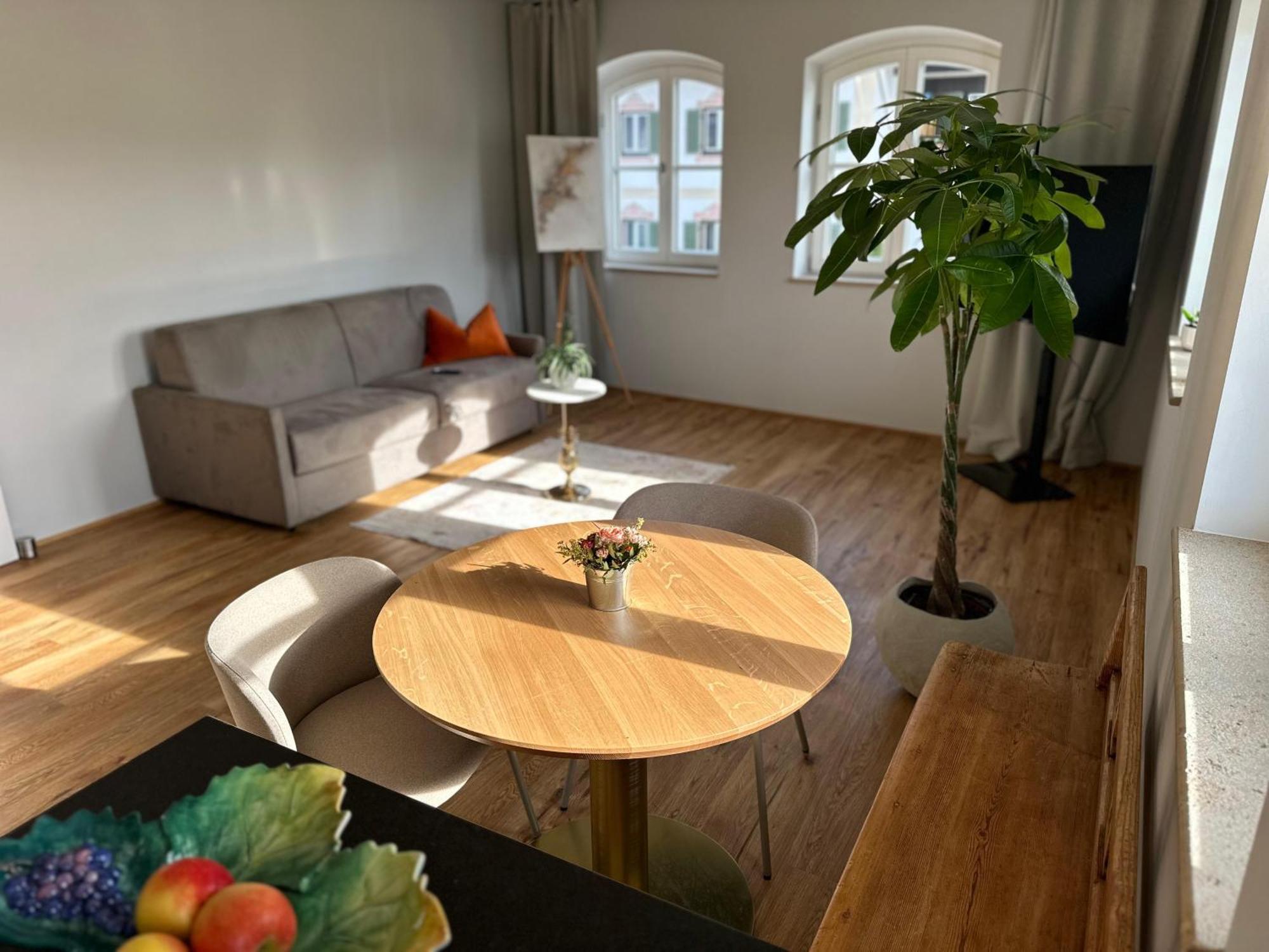 Vaicun Stays - Luxury Apartments - Apartments Mit Blick Auf Den Tegernsee Gmund am Tegernsee Bagian luar foto